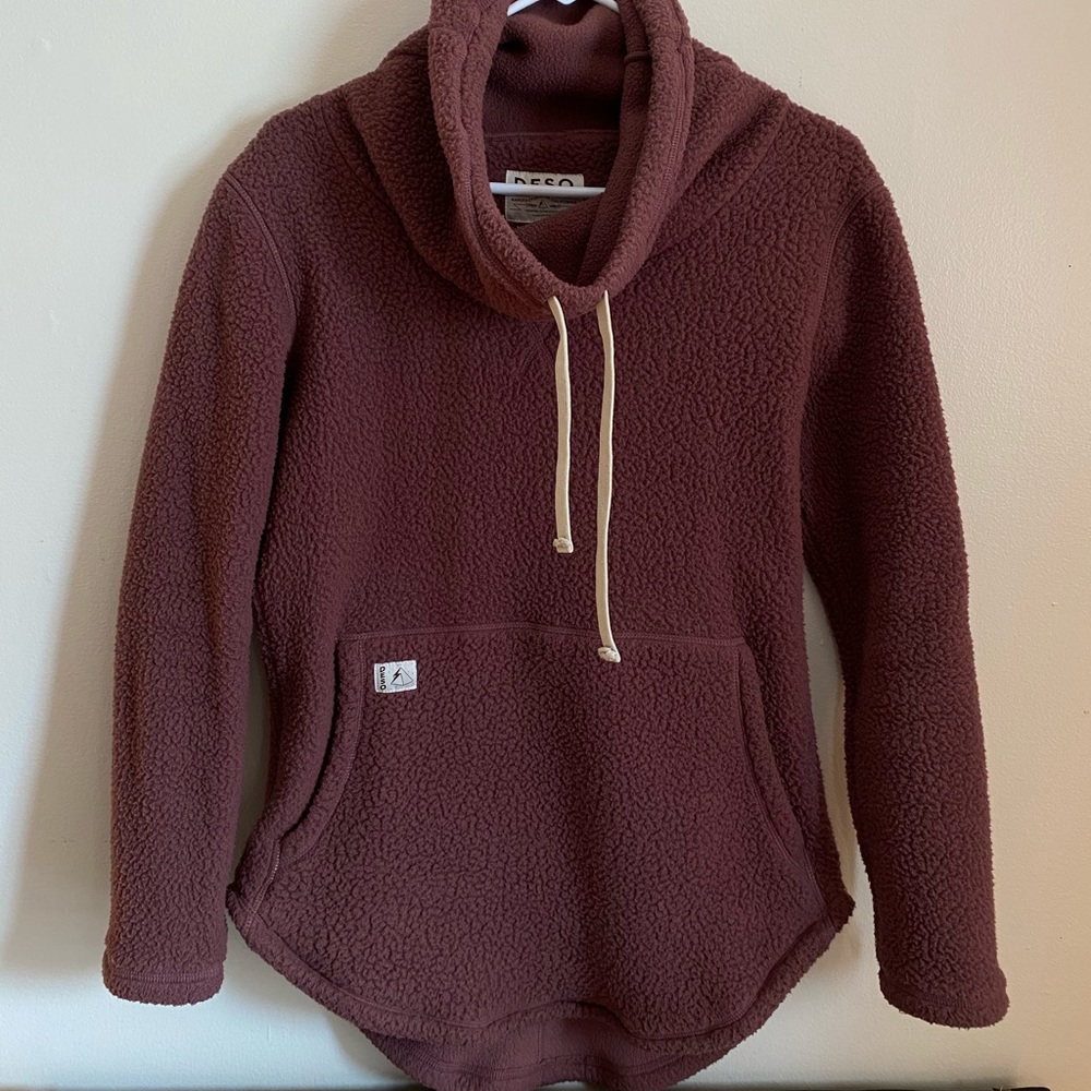 DESO Supply Co pullover